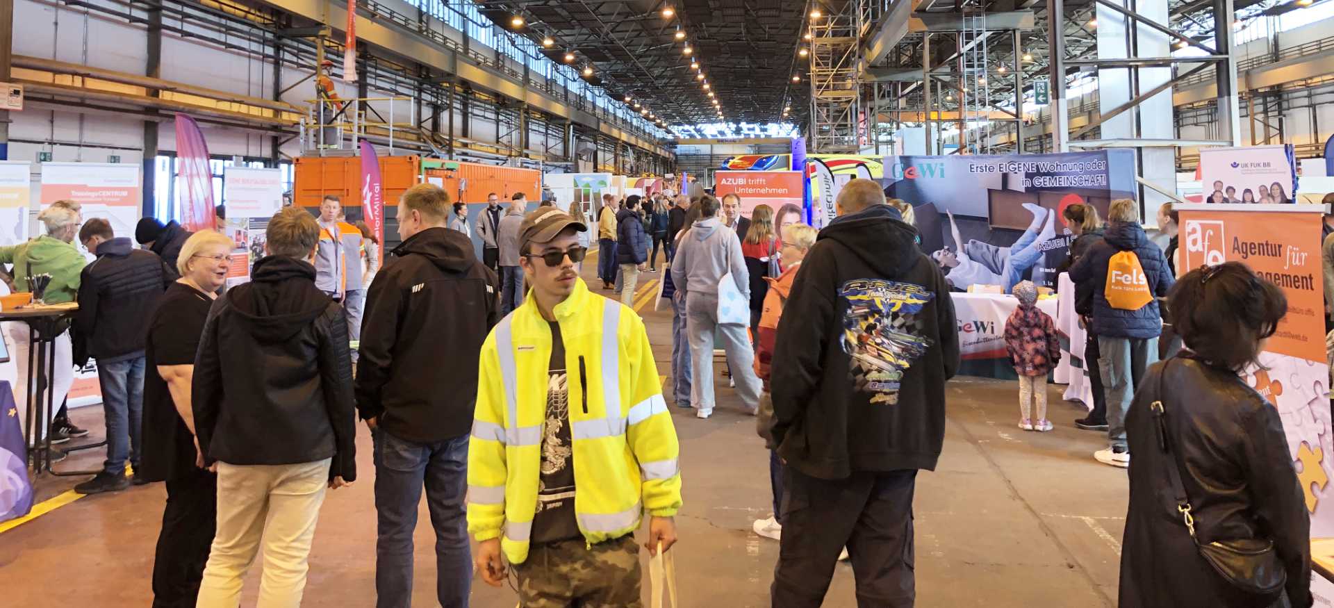 Mehr über den Artikel erfahren STARTZEIT 12.10. in Eisenhüttenstadt – MITMACH KARRIEREMESSE NR.1 in der Region